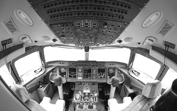 arj21-700飞机驾驶舱